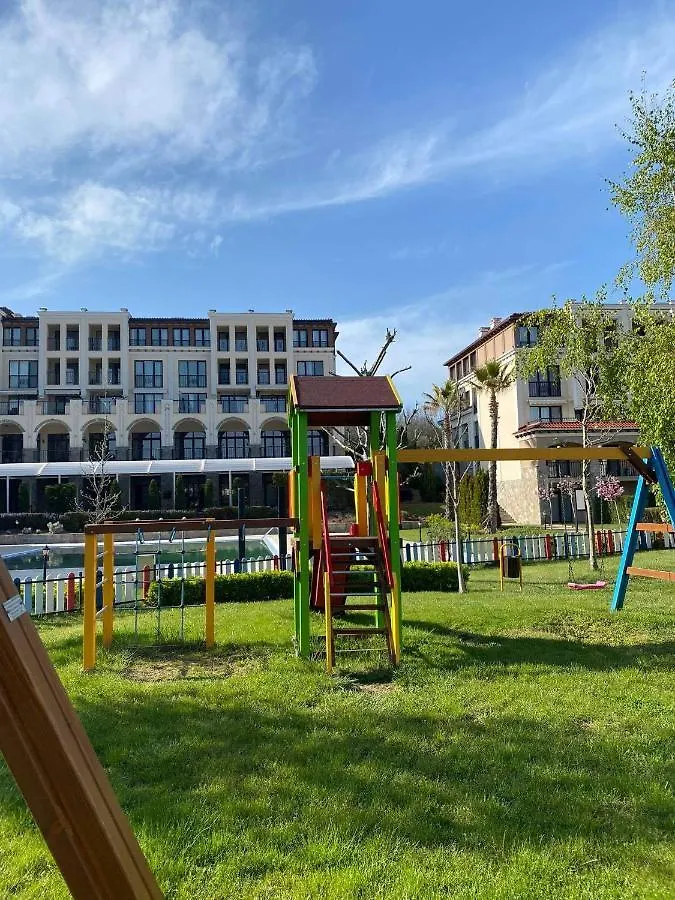 Green Life Beach Resort- Апартамент Фемили Sozopol
