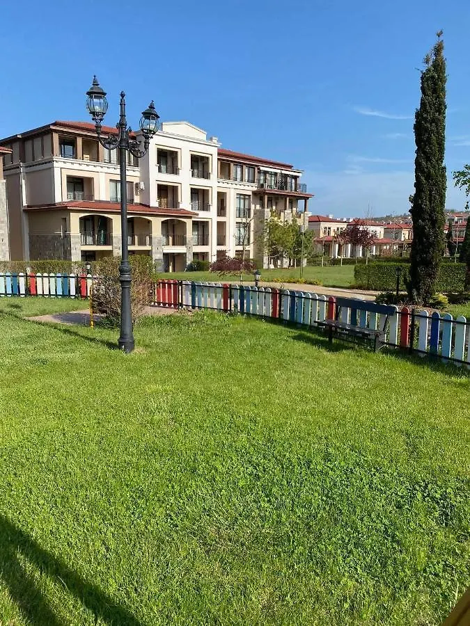 Green Life Beach Resort- Апартамент Фемили Sozopol 0*,